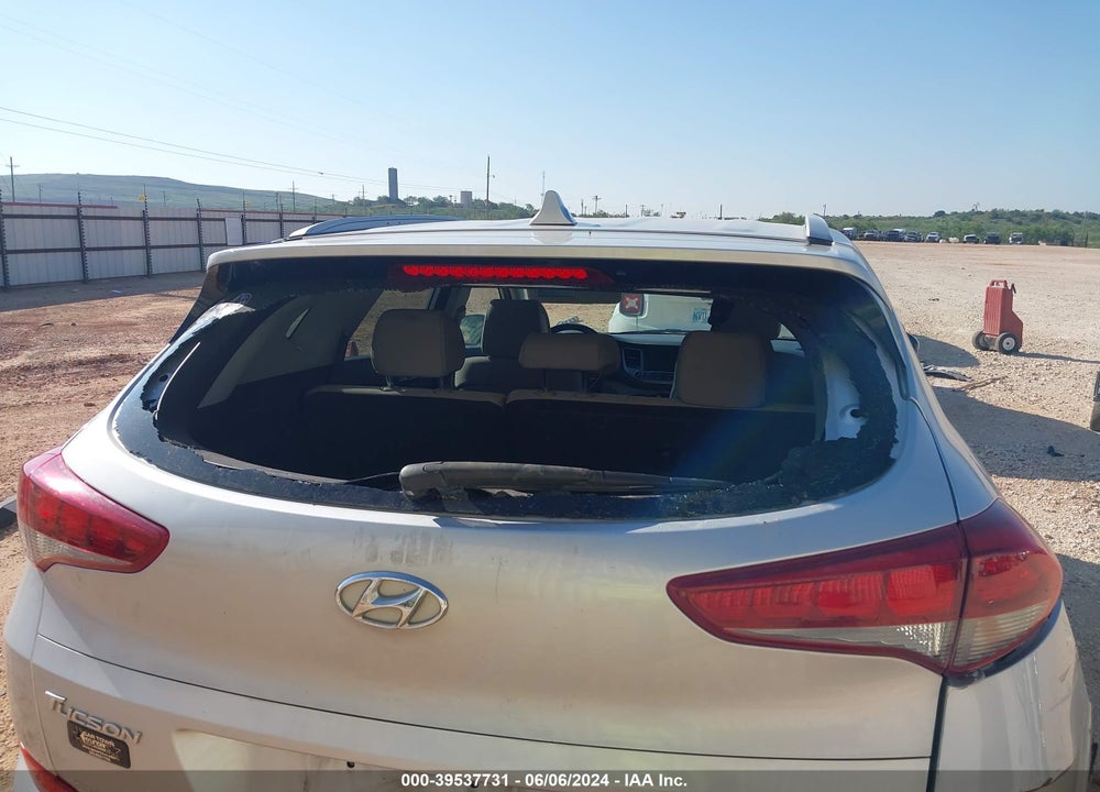 2018 HYUNDAI TUCSON SEL VIN: KM8J33A40JU641881