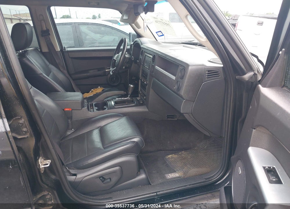 2008 JEEP COMMANDER SPORT VIN: 1J8HH48K78C161652