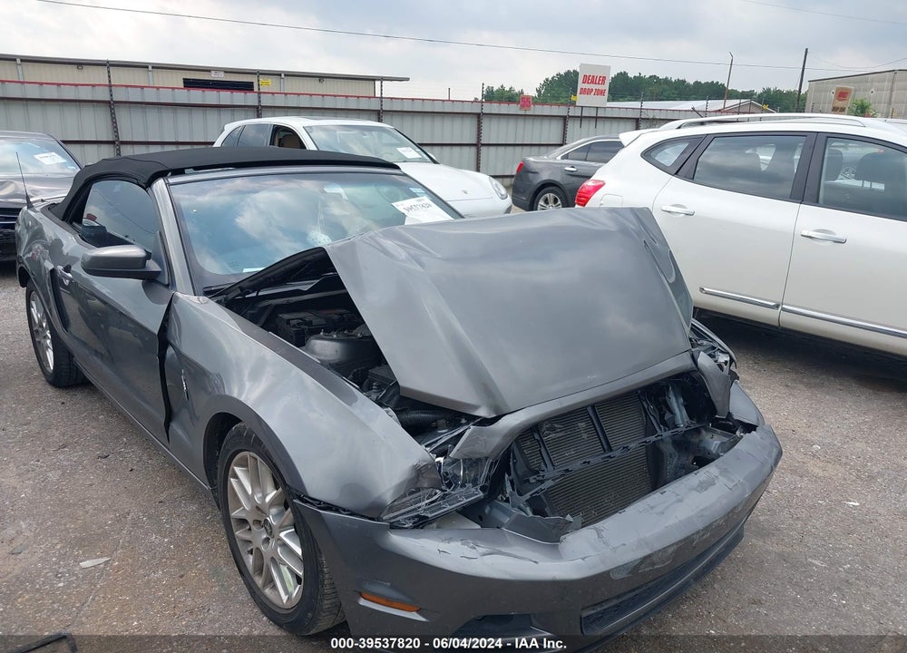 2014 FORD MUSTANG V6 PREMIUM VIN: 1ZVBP8EM2E5320328