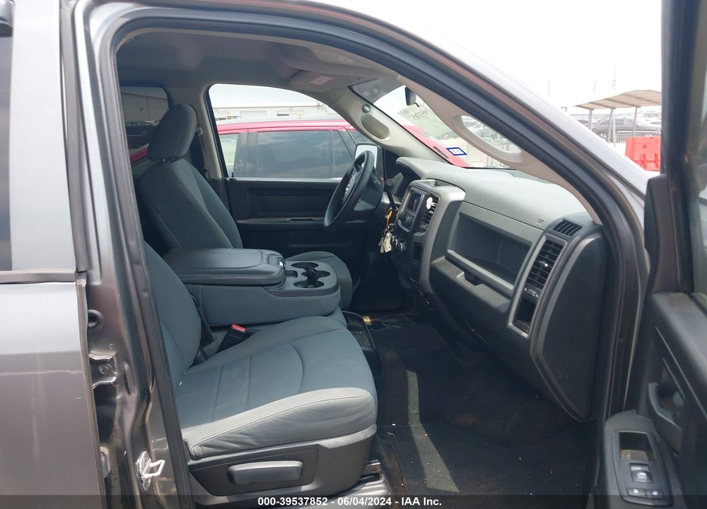 2013 RAM 1500 TRADESMAN VIN: 1C6RR6KP8DS528803