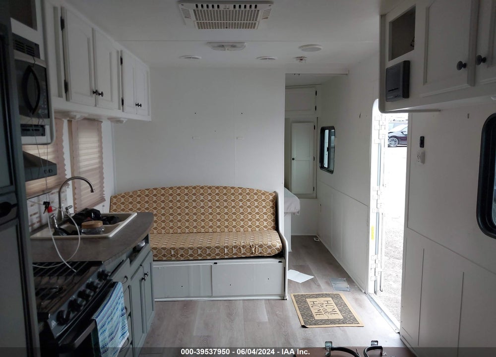 2012 HEARTLAND TR25BH VIN: 5SFEB2924CE239622