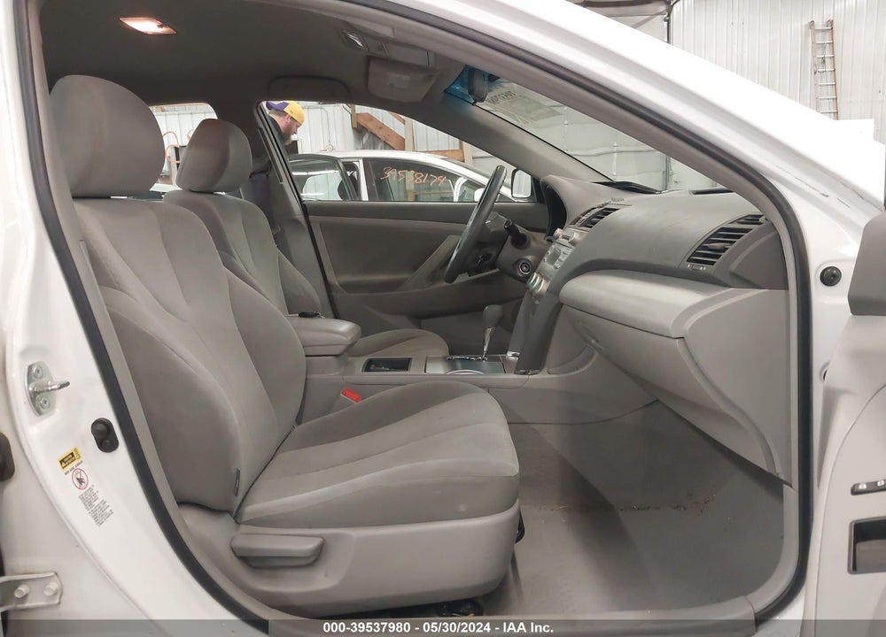 2009 TOYOTA CAMRY LE VIN: 4T4BE46K99R099628
