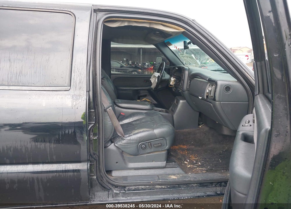 2002 CHEVROLET SILVERADO 2500HD LT VIN: 1GCHK23172F213041