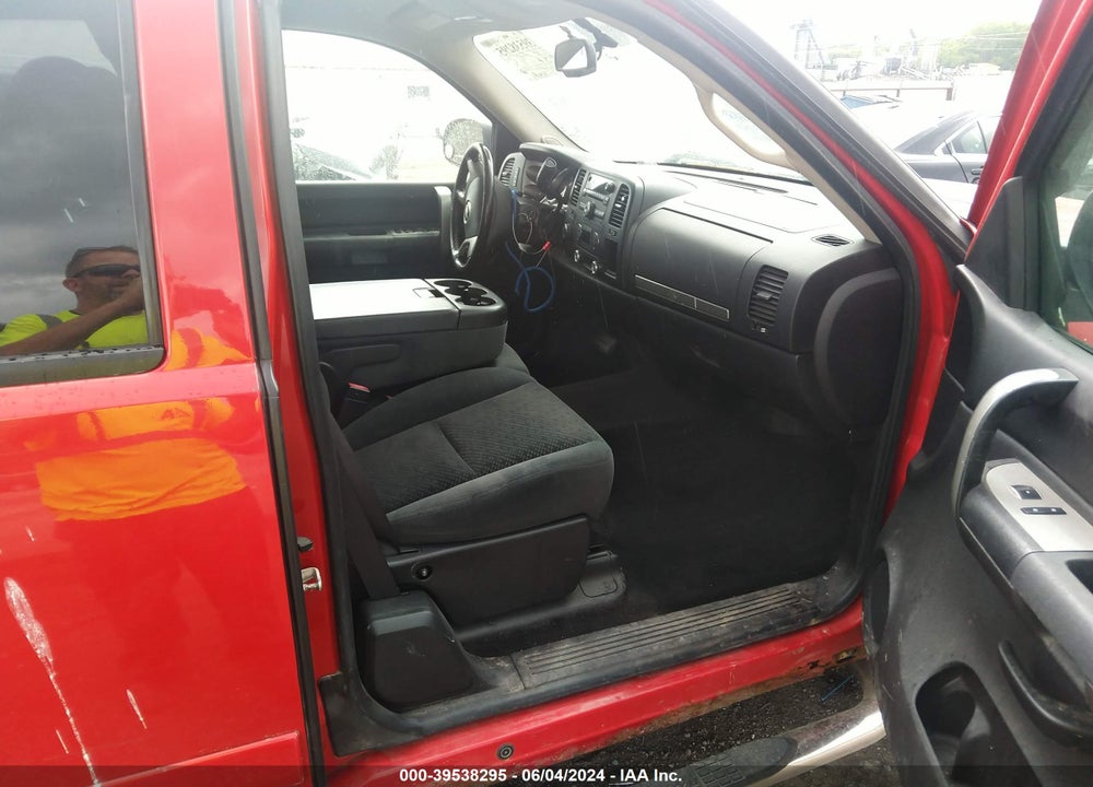 2008 CHEVROLET SILVERADO 1500 LT1 VIN: 2GCEK190781210653