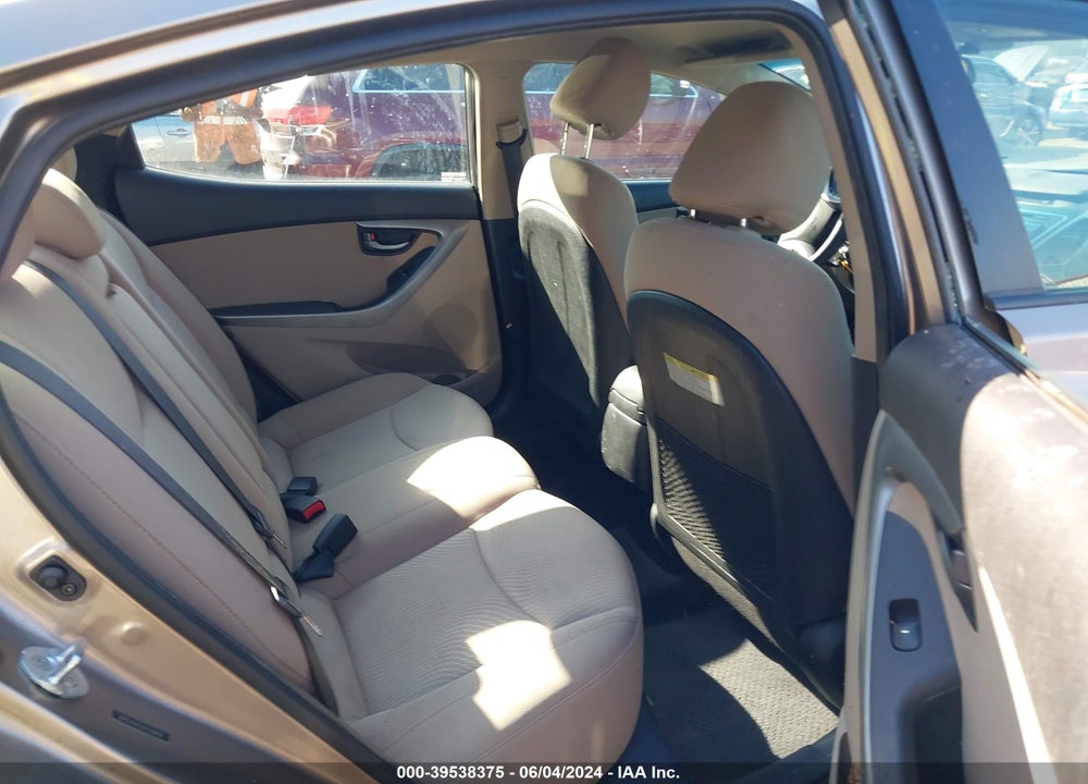 2014 HYUNDAI ELANTRA SE VIN: 5NPDH4AE5EH529658