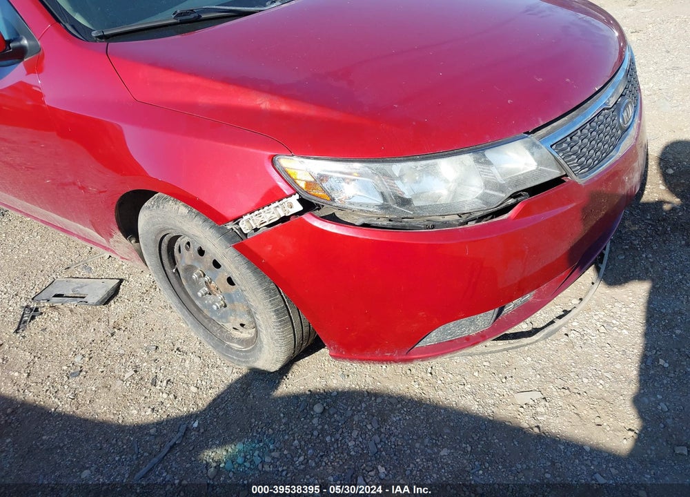 2011 KIA FORTE EX VIN: KNAFU4A23B5415581