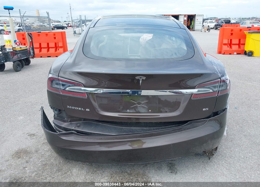 2014 TESLA MODEL S VIN: 5YJSA1H13EFP53121