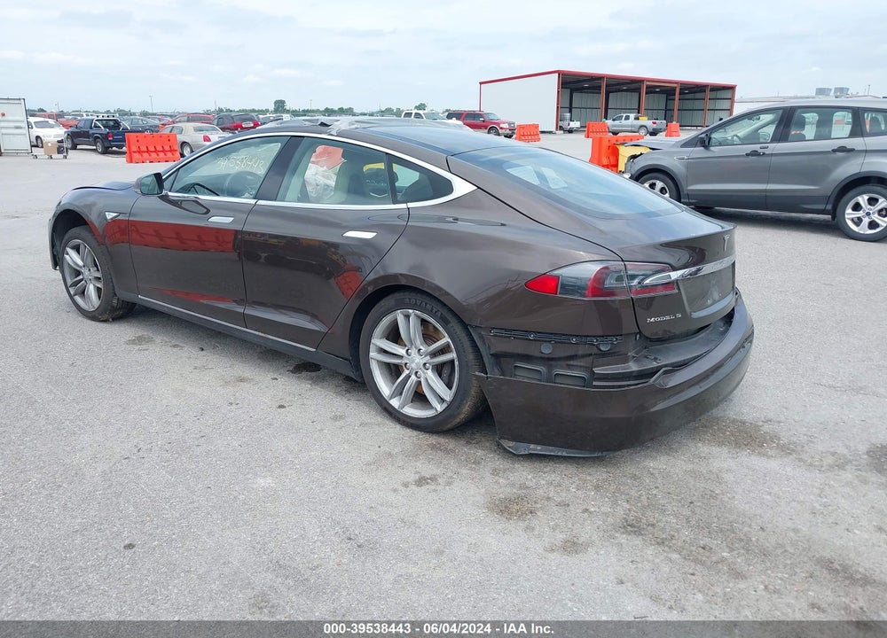 2014 TESLA MODEL S VIN: 5YJSA1H13EFP53121