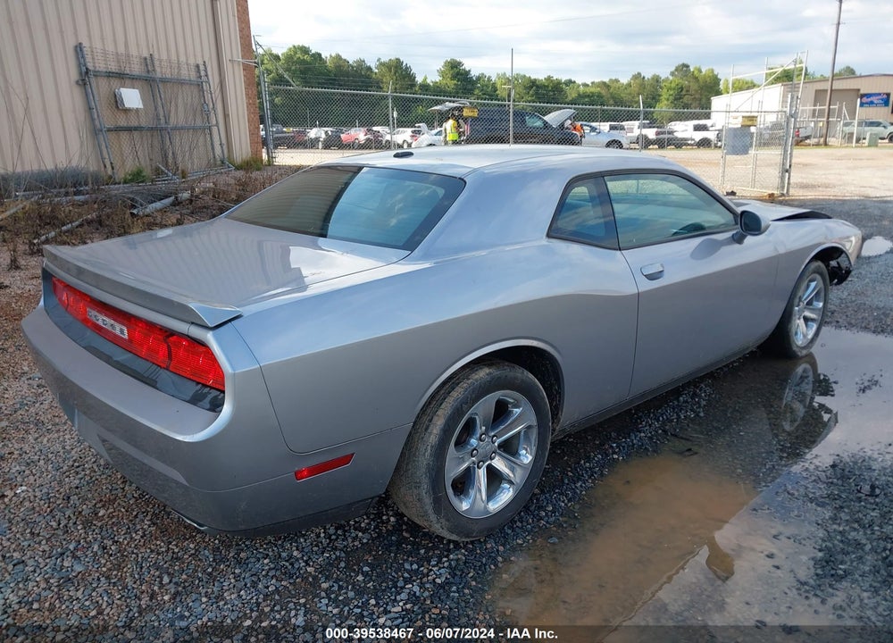 2014 DODGE CHALLENGER SXT VIN: 2C3CDYAG4EH311286