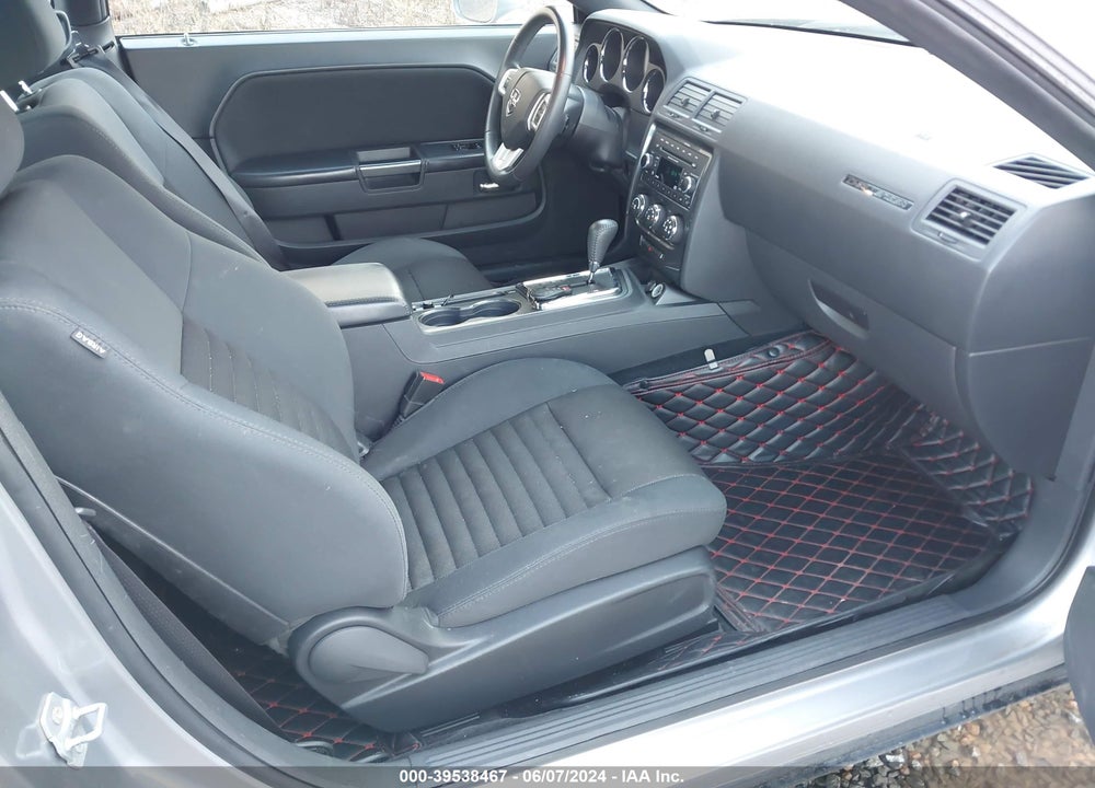 2014 DODGE CHALLENGER SXT VIN: 2C3CDYAG4EH311286