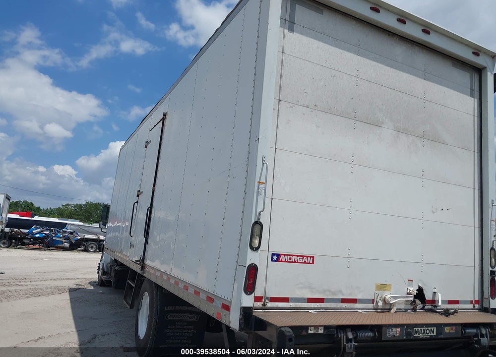 2017 FREIGHTLINER M2 106 VIN: 1FVACWDT8HHHN7302