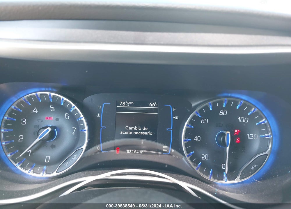 2018 CHRYSLER PACIFICA TOURING L VIN: 2C4RC1BG9JR141851