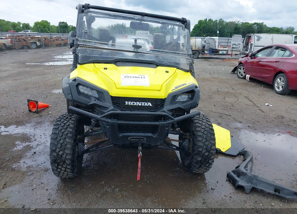 2018 HONDA SXS1000 M5 VIN: 1HFVE042XJ4200547
