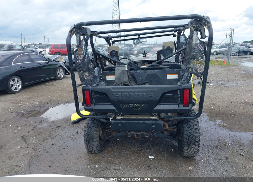 2018 HONDA SXS1000 M5 VIN: 1HFVE042XJ4200547
