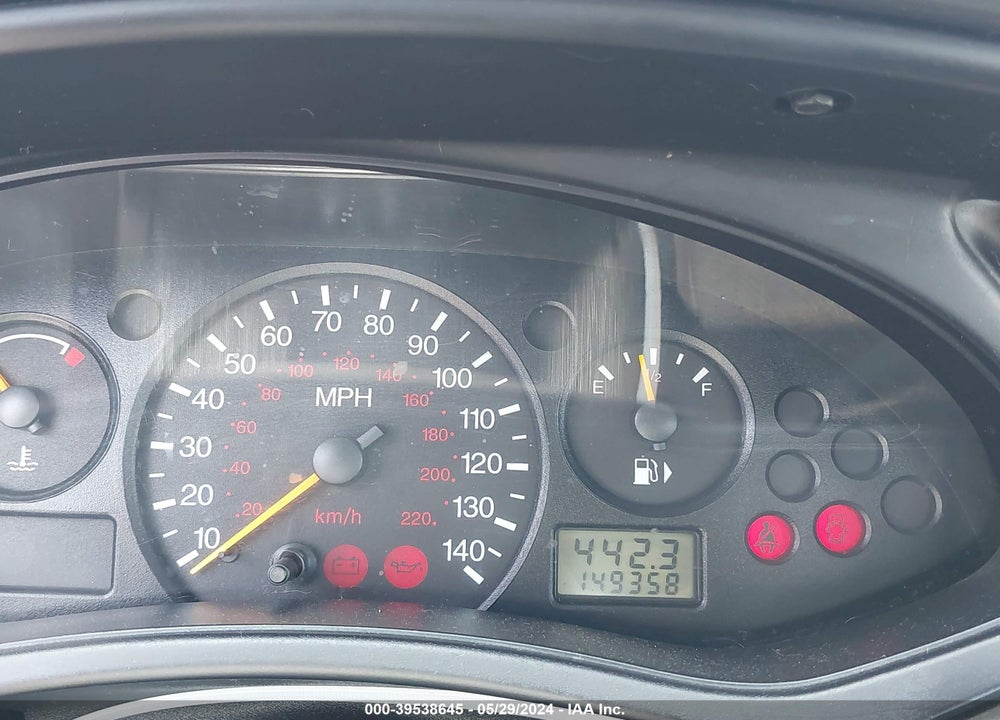 2002 FORD FOCUS SE VIN: 1FAFP34382W197940