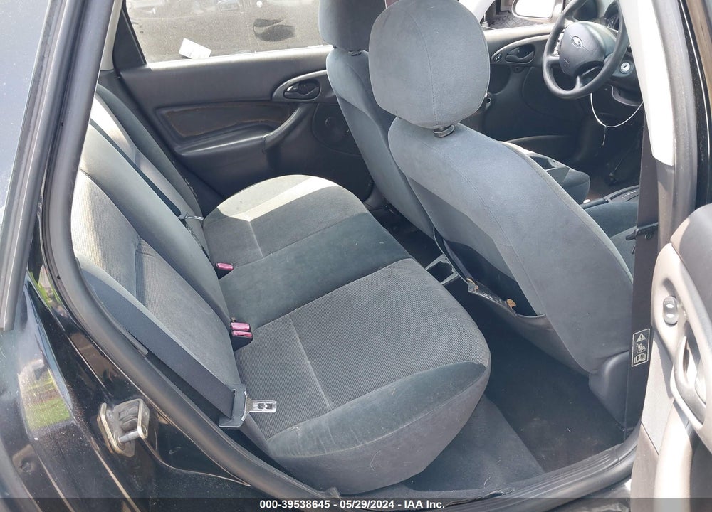 2002 FORD FOCUS SE VIN: 1FAFP34382W197940