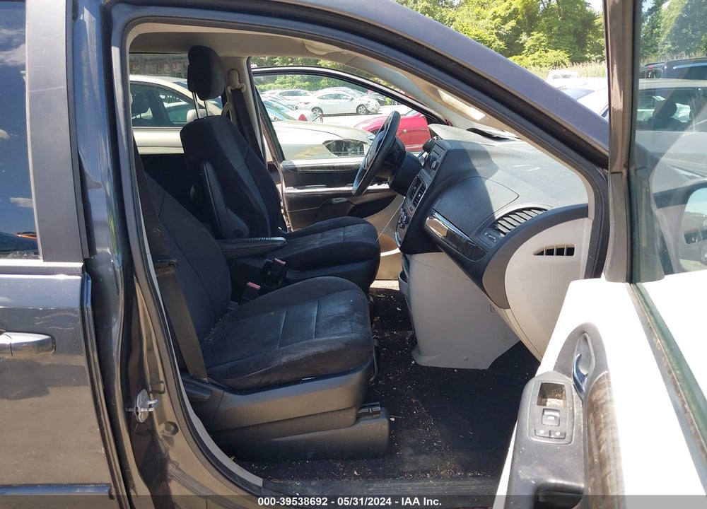 2011 DODGE GRAND CARAVAN MAINSTREET VIN: 2D4RN3DG2BR629062
