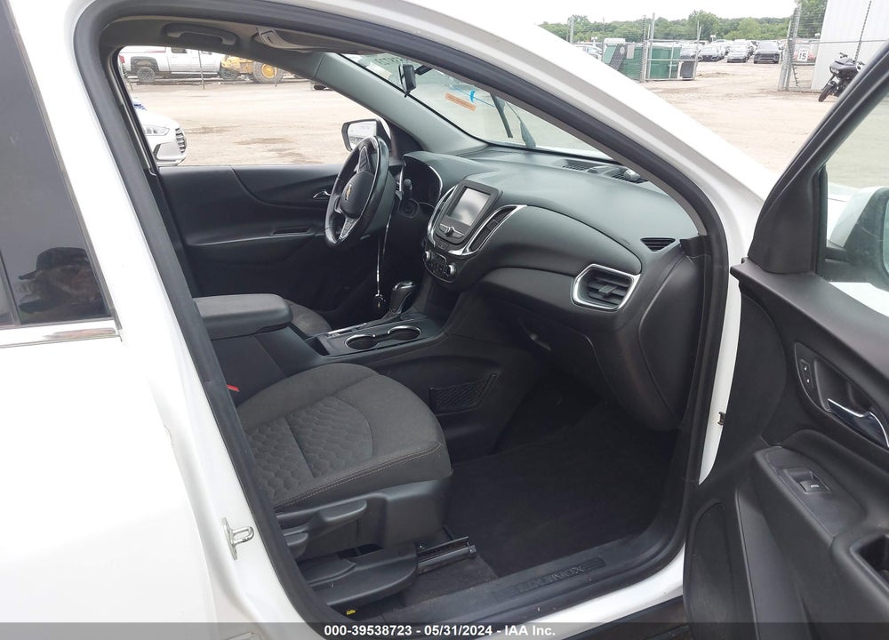 2018 CHEVROLET EQUINOX LT VIN: 2GNAXJEV6J6238395