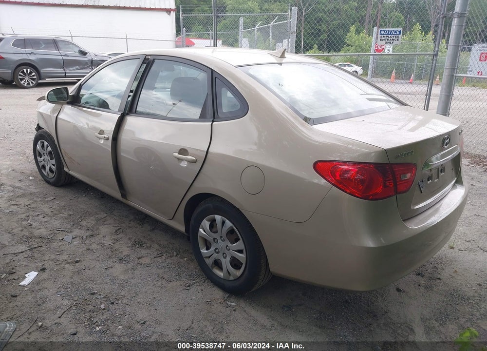 2010 HYUNDAI ELANTRA GLS VIN: KMHDU4ADXAU070996
