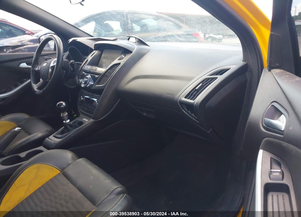 2013 FORD FOCUS VIN: 1FADP3L94DL100055