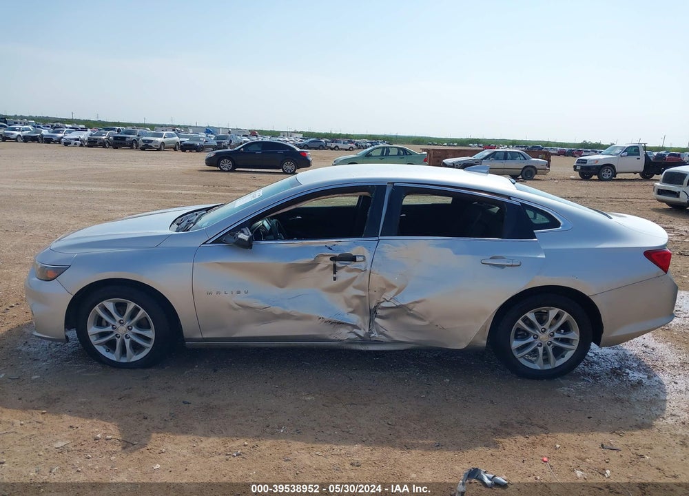 2018 CHEVROLET MALIBU LT VIN: 1G1ZD5ST8JF130275