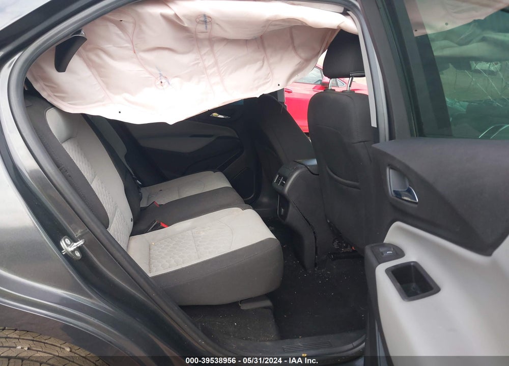 2018 CHEVROLET EQUINOX LS VIN: 2GNAXHEV5J6168302