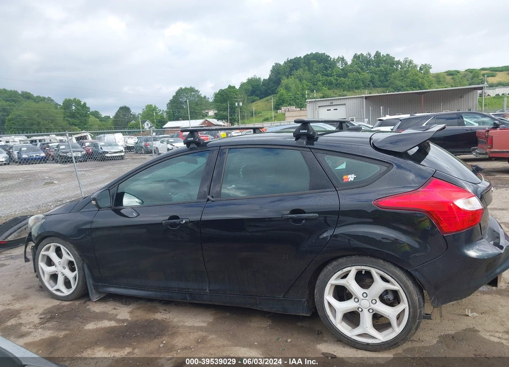 2013 FORD FOCUS ST VIN: 1FADP3L96DL126110