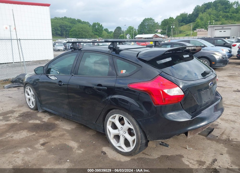 2013 FORD FOCUS ST VIN: 1FADP3L96DL126110