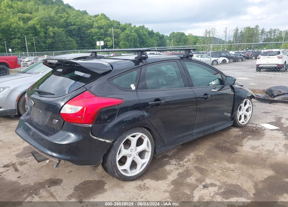 2013 FORD FOCUS ST VIN: 1FADP3L96DL126110