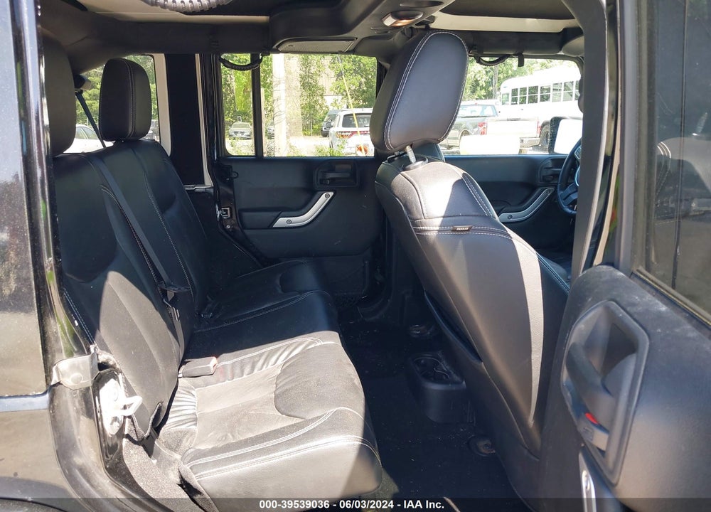 2015 JEEP WRANGLER UNLIMITED SAHARA VIN: 1C4HJWEG2FL695131