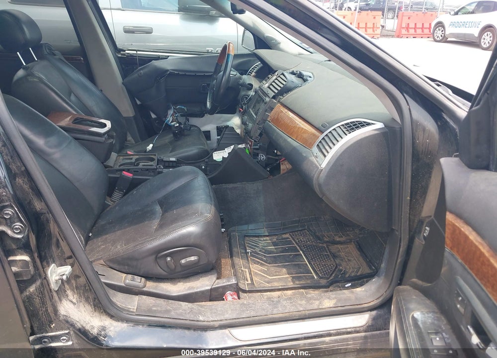 2007 CADILLAC SRX V6 VIN: 1GYEE637770173053