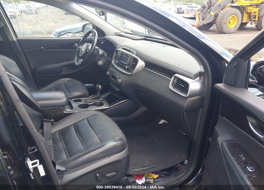 2016 KIA SORENTO 2.0T EX VIN: 5XYPHDA19GG123385