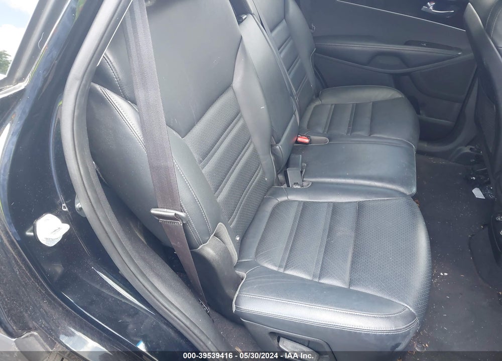 2016 KIA SORENTO 2.0T EX VIN: 5XYPHDA19GG123385