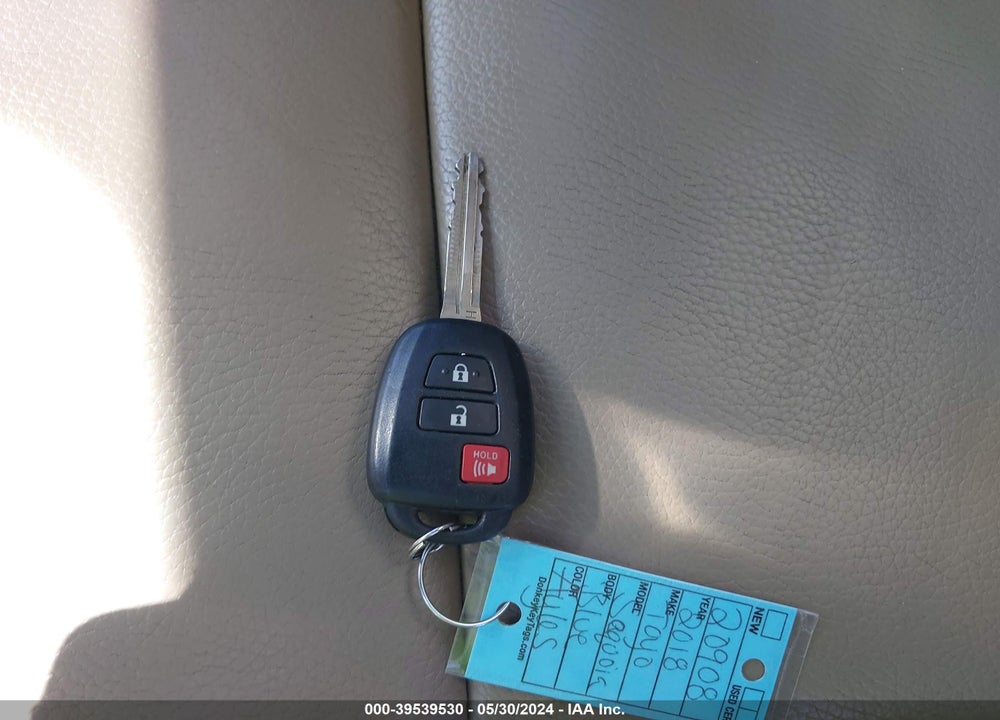 2018 TOYOTA SEQUOIA SR5 VIN: 5TDBY5G11JS164160