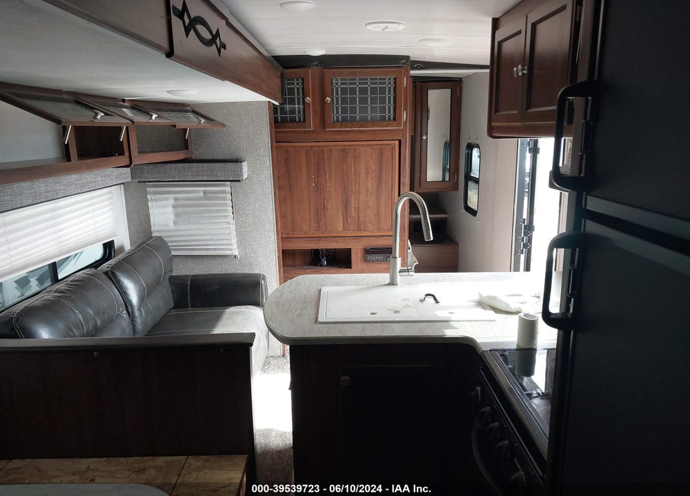 2018 HEARTLAND RV NORTH TRAIL M-26 MAL VIN: 5SFNB3224JN368845