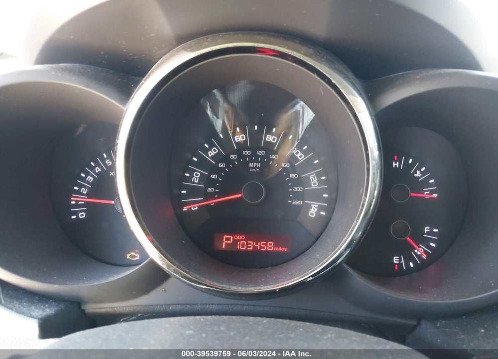 2011 KIA SOUL VIN: KNDJT2A24B7249712