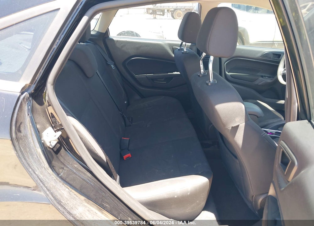 2018 FORD FIESTA SE VIN: 3FADP4BJ1JM117049