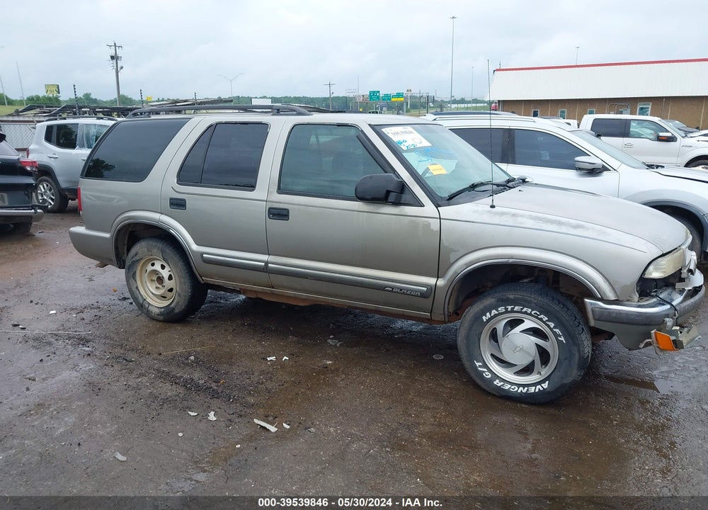 2001 CHEVROLET BLAZER LT VIN: 1GNDT13WX1K195164