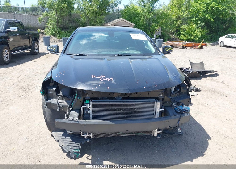 2018 CHEVROLET IMPALA 1LT VIN: 1G1105SA4JU139901