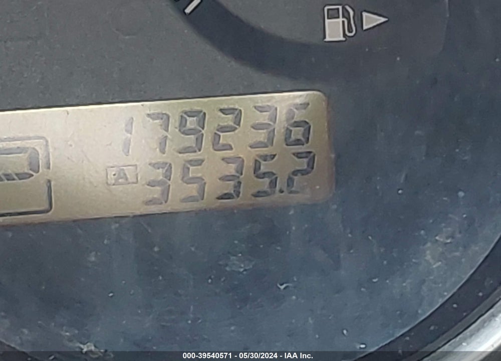 2009 NISSAN VERSA VIN: 3N1BC11E29L401049