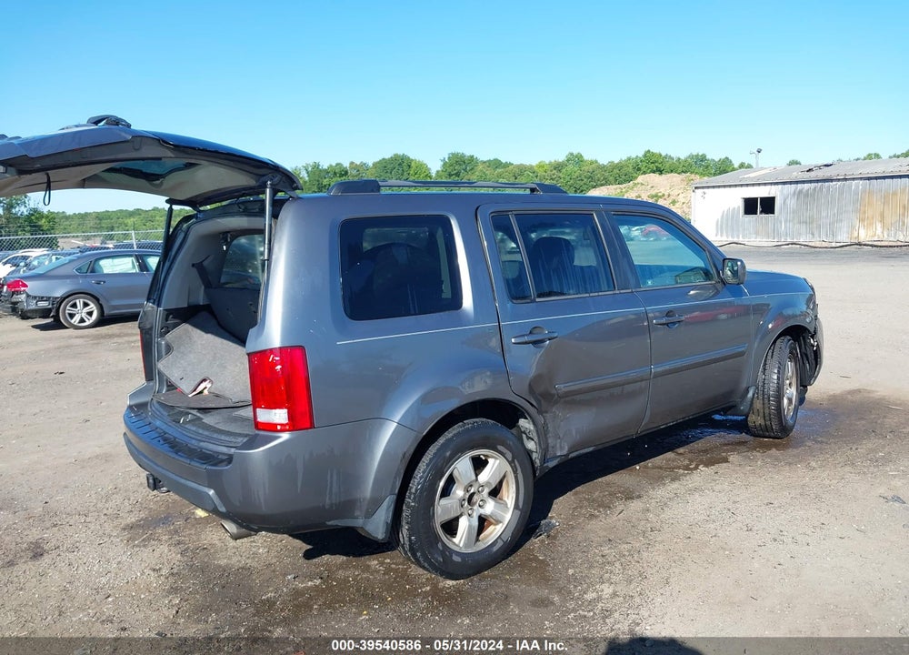 2011 HONDA PILOT EX-L VIN: 5FNYF3H52BB054715