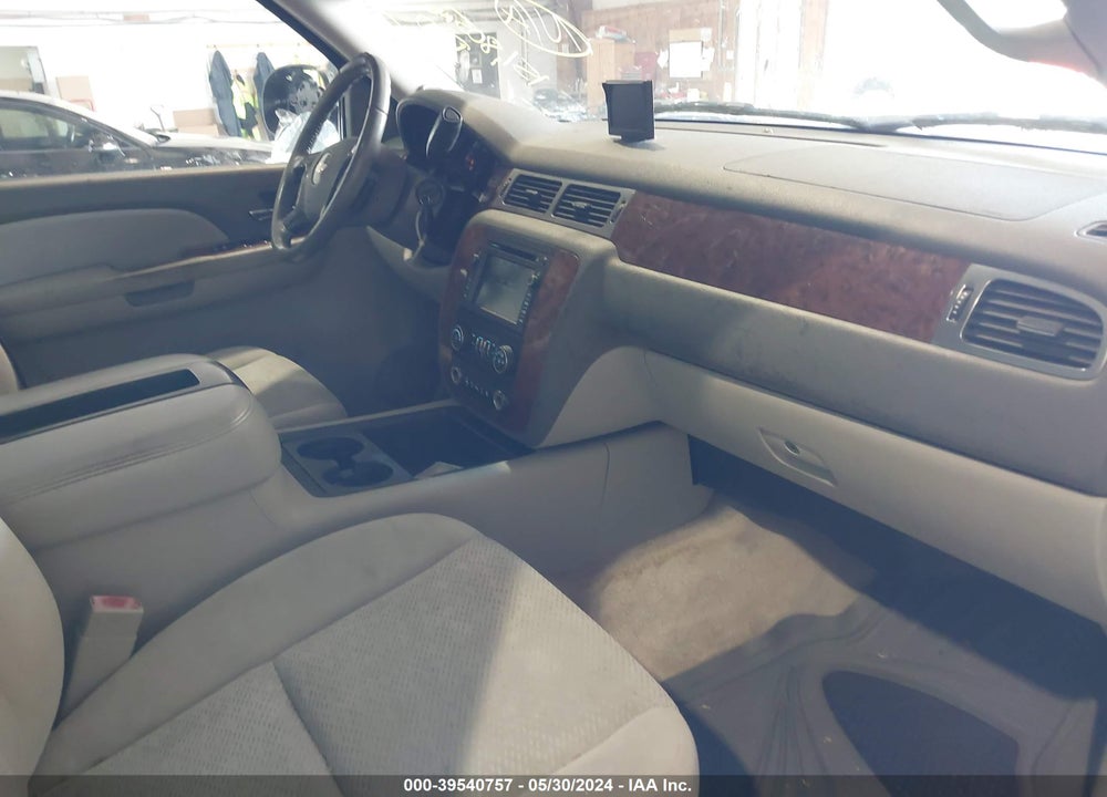 2007 CHEVROLET SUBURBAN 1500 VIN: 3GNFK16337G265214