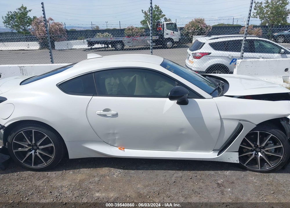 2023 TOYOTA GR86 VIN: JF1ZNBC17P8750604