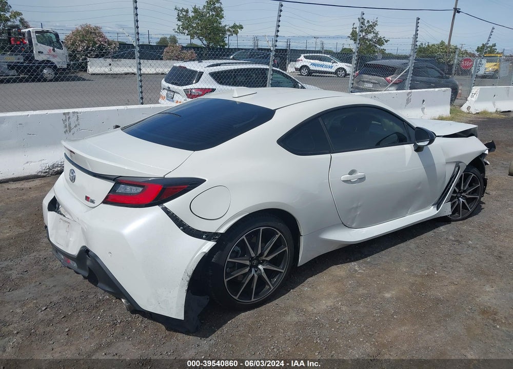 2023 TOYOTA GR86 VIN: JF1ZNBC17P8750604