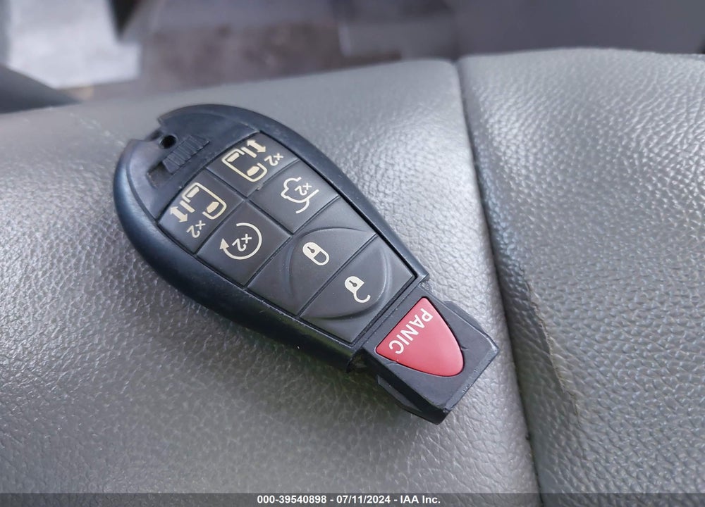 2008 DODGE GRAND CARAVAN SXT VIN: 2D8HN54X78R809121