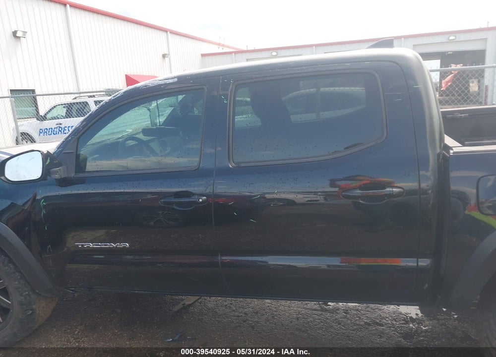 2017 TOYOTA TACOMA TRD OFF ROAD VIN: 5TFCZ5AN0HX077027