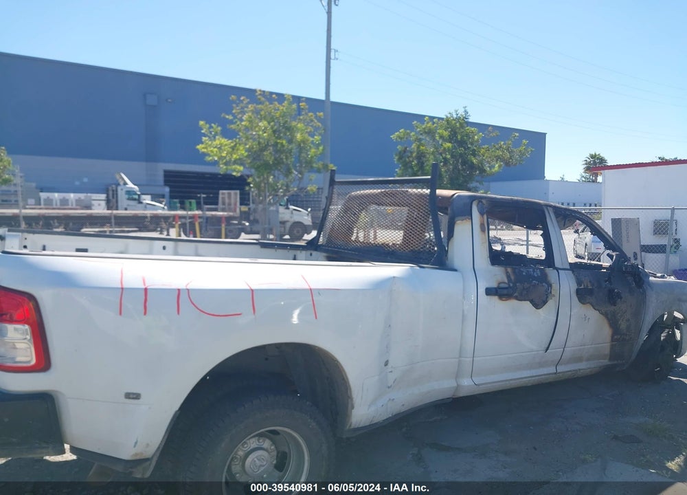2021 RAM 3500 TRADESMAN  4X4 8' BOX VIN: 3C63RRGL5MG589580