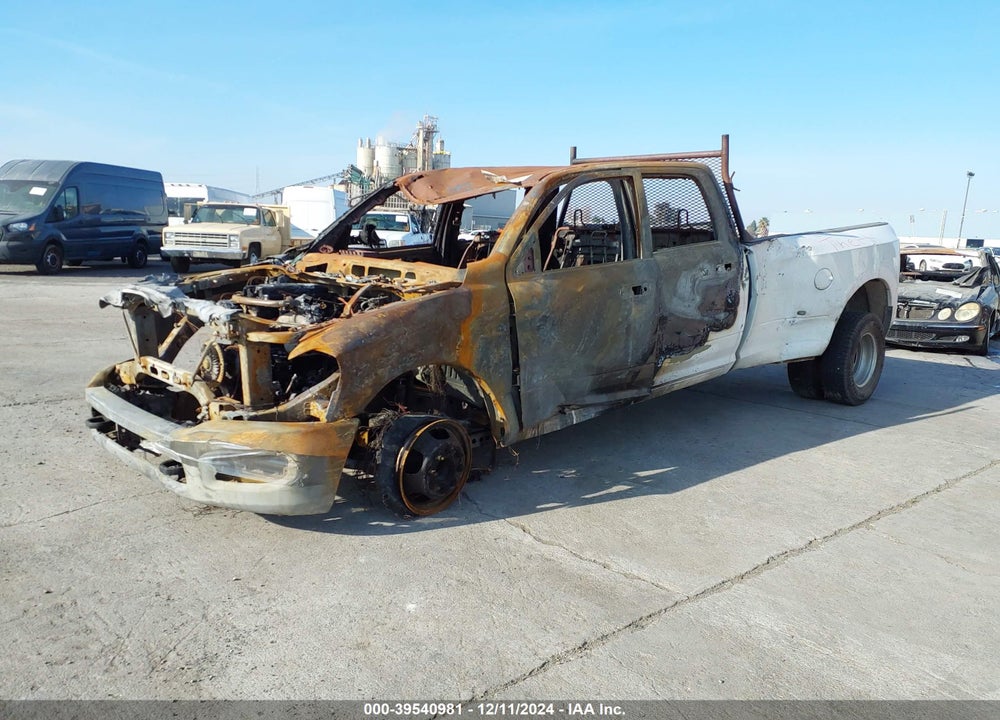 2021 RAM 3500 TRADESMAN  4X4 8' BOX VIN: 3C63RRGL5MG589580