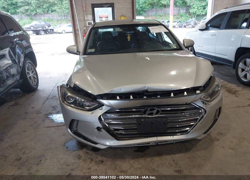 2017 HYUNDAI ELANTRA LIMITED VIN: KMHD84LFXHU149842