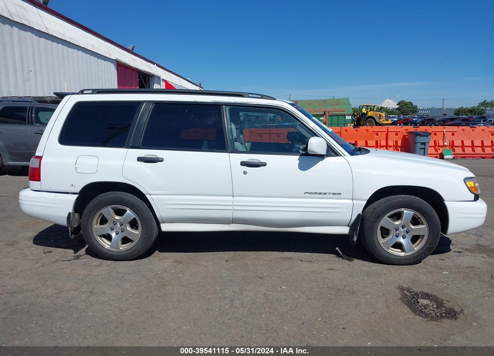 2001 SUBARU FORESTER S VIN: JF1SF65601H753415